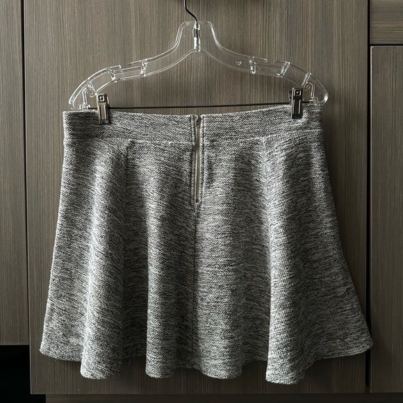 H&M Heather Grey Miniskirt (US L) - Picture 2 of 4